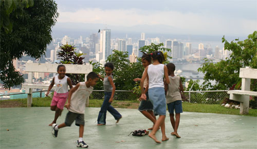 kids playing on Ancon Hill (Cerro Ancon)